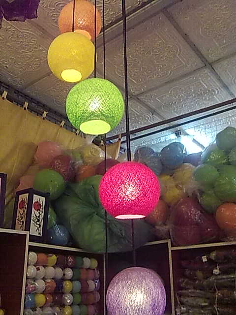 Ball & Flower Lamp