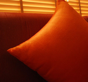 ͹ ͹ԧ ҡҹ سҾ Jim Thompson-Ե ѺԵ 觷 Ѻ ͹ԧ 100% Silk cushions سҾ Jim Thompson ͵ç, , ʻ, ҹТͧѭͧͧᨡҤѰ͡